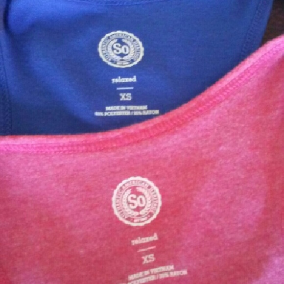 Sleeveless shirts - Picture 2 of 2