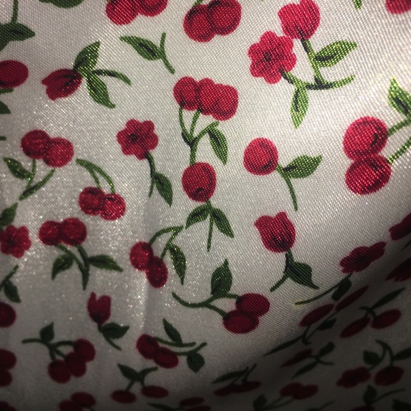 Speechless Dress. - Picture 3 of 4