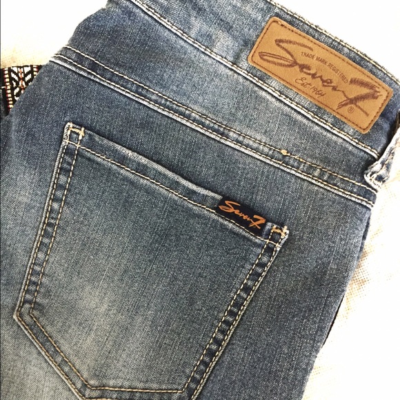 Seven7 Capris
