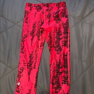 Under Armour Red Capris