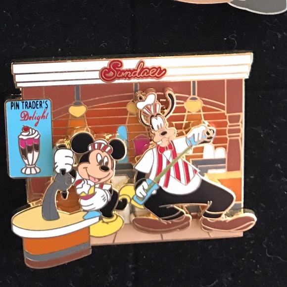 Soda jerk Mickey and Goofy pin
