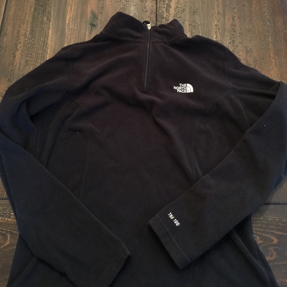 The North Face women's black fleece pullover