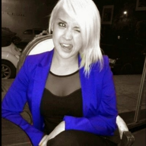 Meet your Posher, Lisett kat - Picture 1 of 1