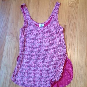 (SOLD) Pink tank with fun side slit details size S
