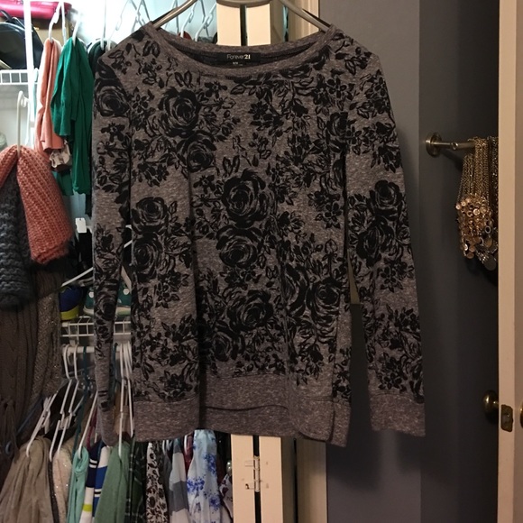 ❤️SALE❤️ MUST GO Grey floral Forever 21 sweater
