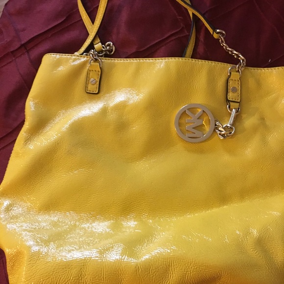 Michael Kors purse - Picture 2 of 6