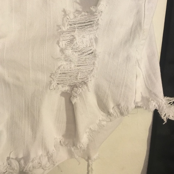 White high waisted shorts - Picture 2 of 4