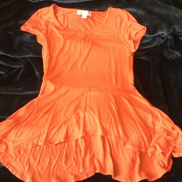 Top - Picture 1 of 2