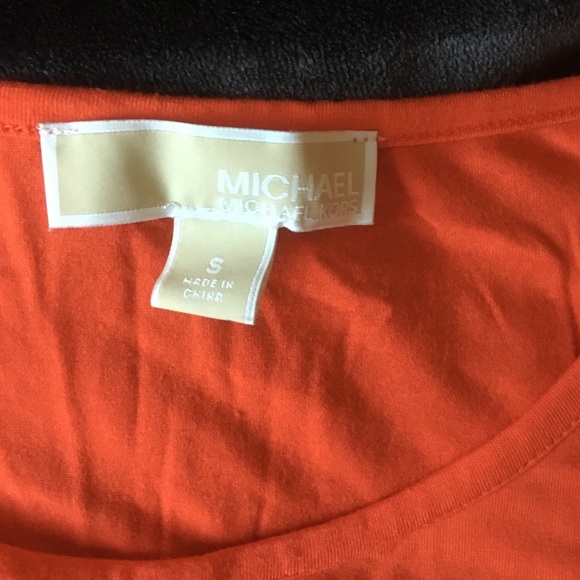 Top - Picture 2 of 2