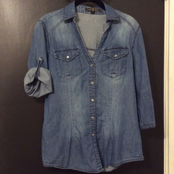 Love Stitch 3/4 Sleeve Chambray Top