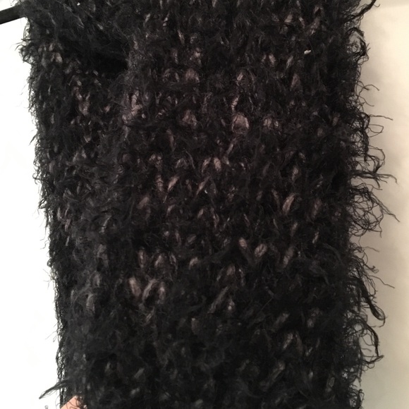 Black Urban Outfitters Infinity Scarf - Picture 2 of 3