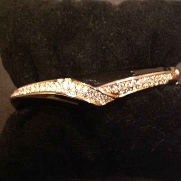 ROMAN Jewelry - "Diamond and Onyx" bracelet  "ROMAN" brand