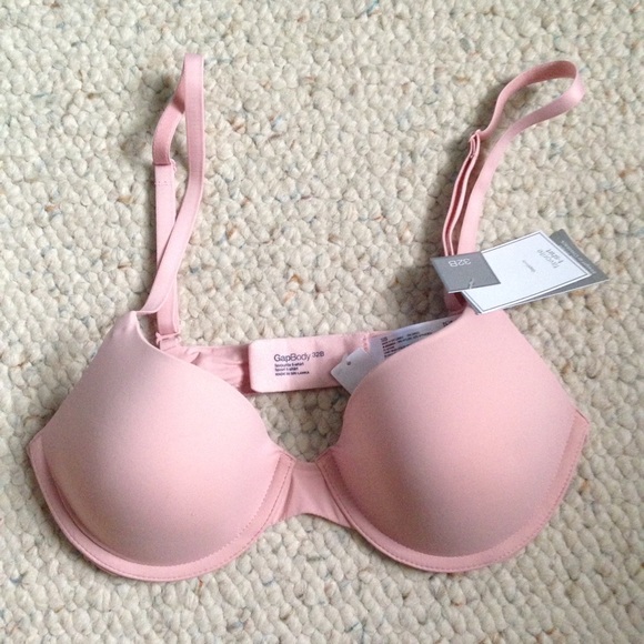 GapBody favorite t-shirt bra