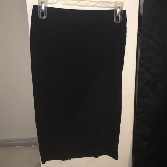 Black stretchy pencil skirt