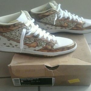 Women's NIKE high tops