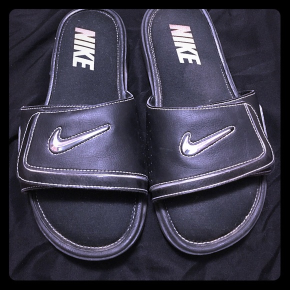 Nike Slip ons