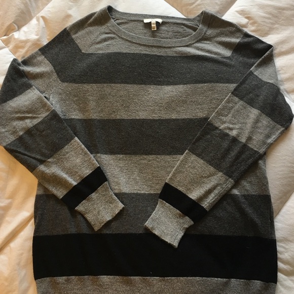 JOIE Striped crew neck sweater. EUC. XS