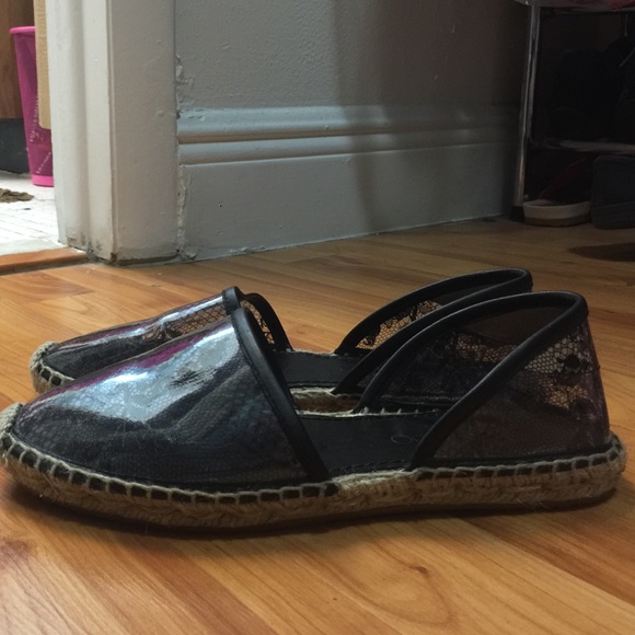 ORIGINAL barely worn Jimmy Choo flats - Picture 2 of 4