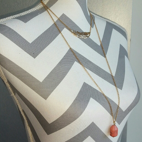 🆕Trendy multi layered necklace NWT - Picture 2 of 4