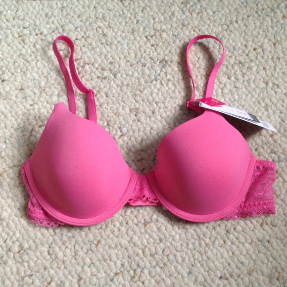GapBody favorite t-shirt bra