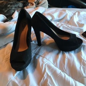 Black peep toes heels