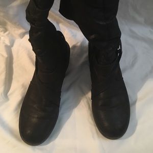 Black Bare Traps Sonja Boots Size 7.5