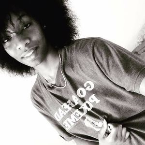 Meet your Posher, Noni