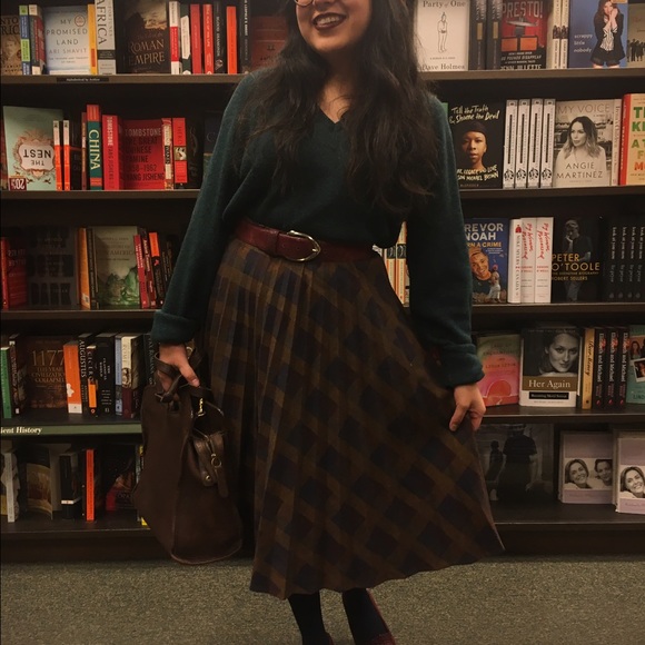 Polyester checkered below the knee skirt⚜️