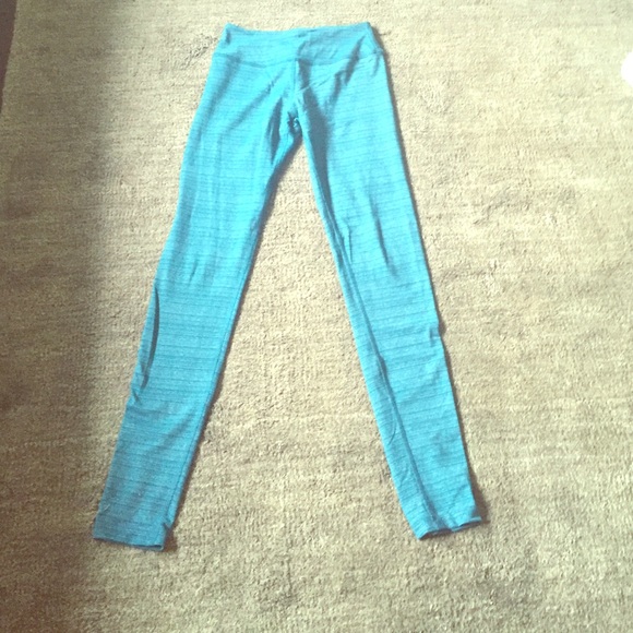 Turquoise beyond yoga leggings