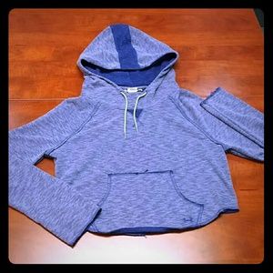 EUC!! Cropped Under Armour Workout Hoodie
