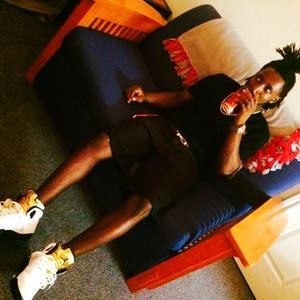 Meet your Posher, Dominique