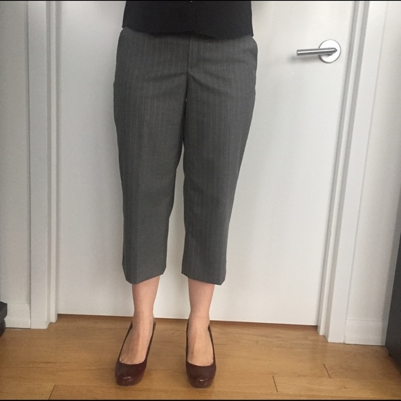 Banana Republic business, cropped pants/capris