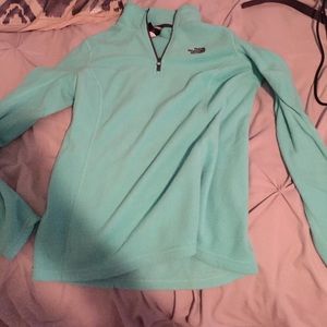North face pullover