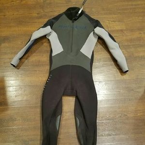 Rip curl wetsuit with Batwing.
