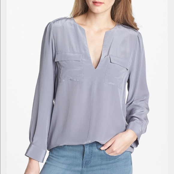 NWOT JOIE 100% silk Marlo blouse. XS platinum.