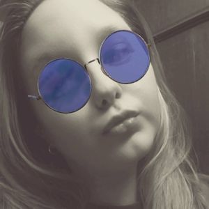 Meet your Posher, Abigail