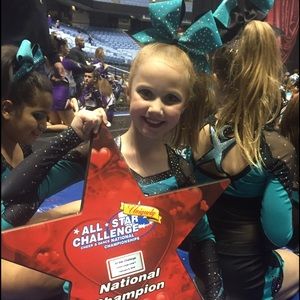 Meet your Posher, Mackenzie