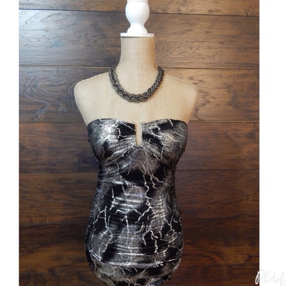 Arden B tube top