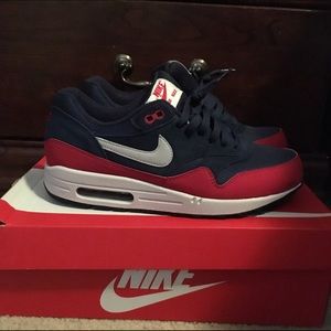 Nike Air Max 1 Essential