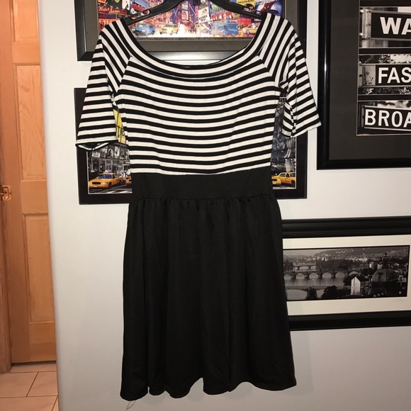 Urban Chic boutique dress