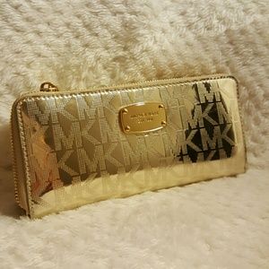 MICHAEL KORS GOLD MIRRORED LARGE WALLET