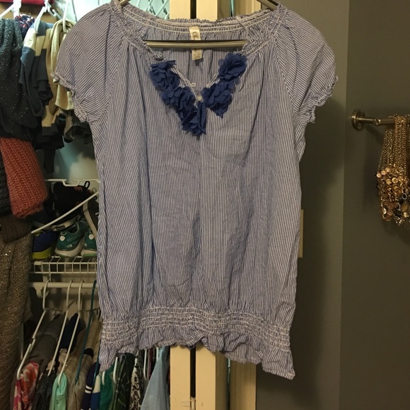 Cherokee blue and white shirt