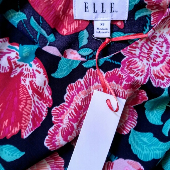 NWT Elle Tiered/Popover Floral Dress - Picture 4 of 5