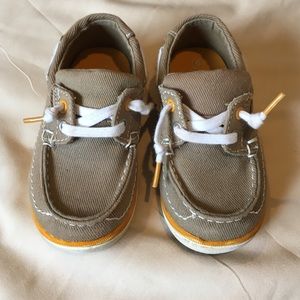 Toddler boat shoes