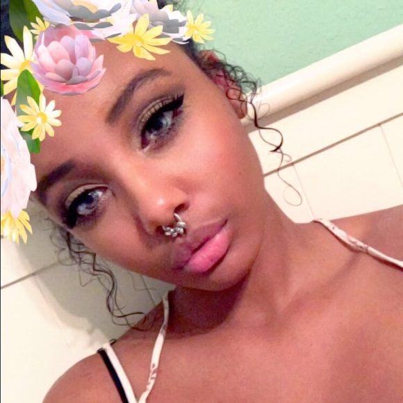 Meet your Posher, Justice