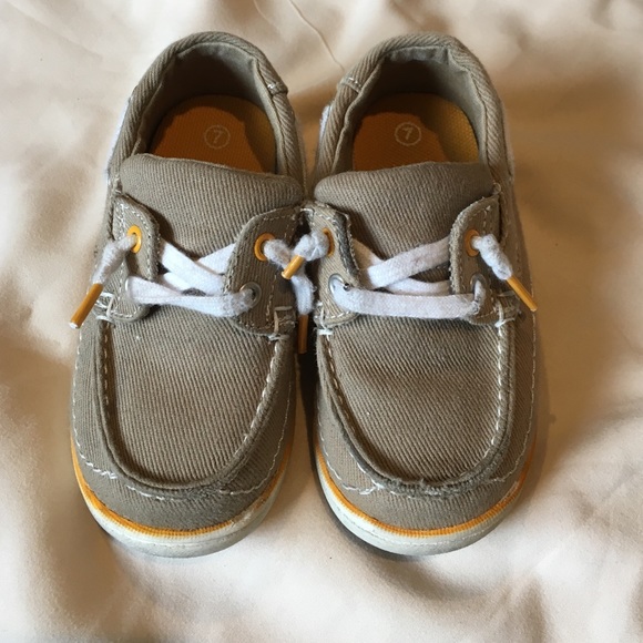 Toddler boat shoes