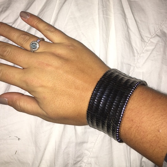 Silver bangle - Picture 2 of 3