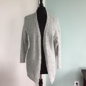 Cardigan in grey wool with open front