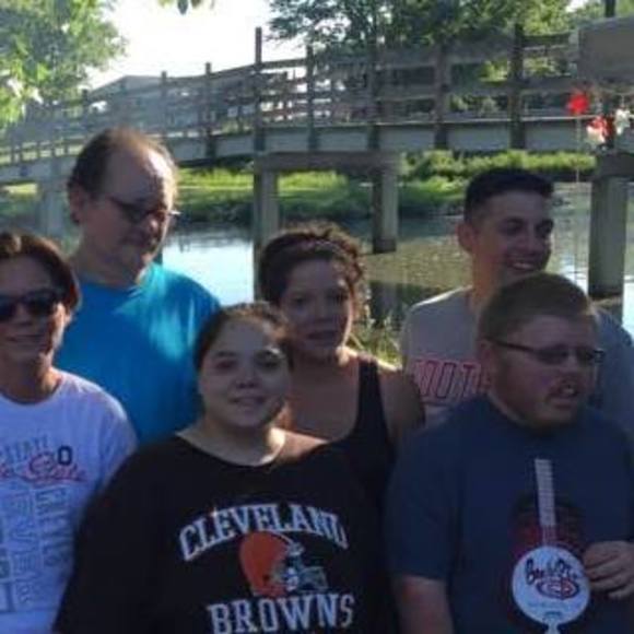 Meet your Posher, Alicia