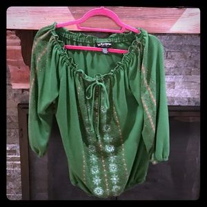 Long sleeve loose fitted tee